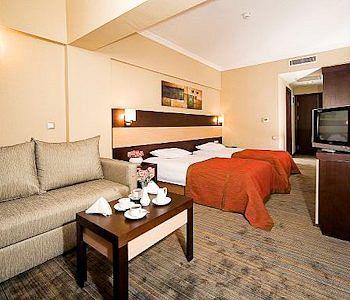 Mom Otel 4*
